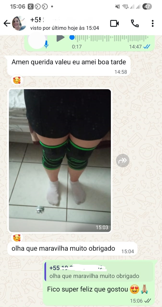 Cliente usando joelheira premium